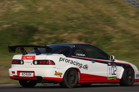 Honda Integra’en og Jakob Borum befandt sig godt på Ring Djursland.
(Foto: Olfert)